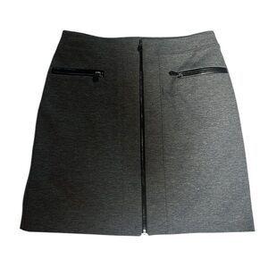 White House Black Market Skirt
Size 00 – Dark Grey w/ Black Trim